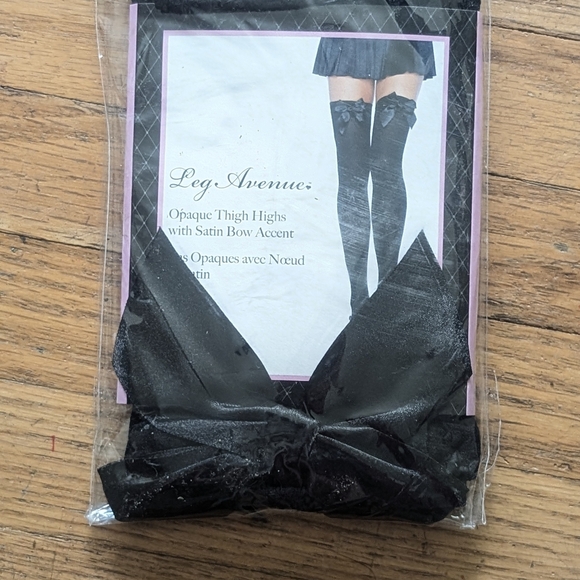Leg Avenue Satin Bow Thigh Highs – Black/Black (One Size) 50% Off! - Picture 8 of 8